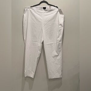 JM Collection white womens ankle pants/size 24W